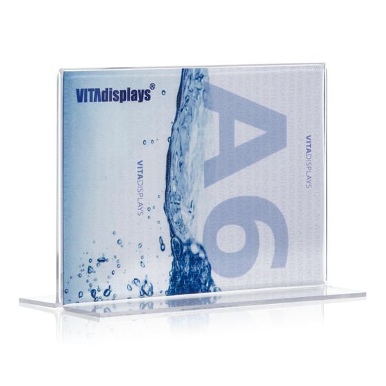 DIN A6 T-Aufsteller im Querformat aus PLEXIGLAS® XT - beidseitiger Werbeständer 14,8 cm für Tisch und Theke